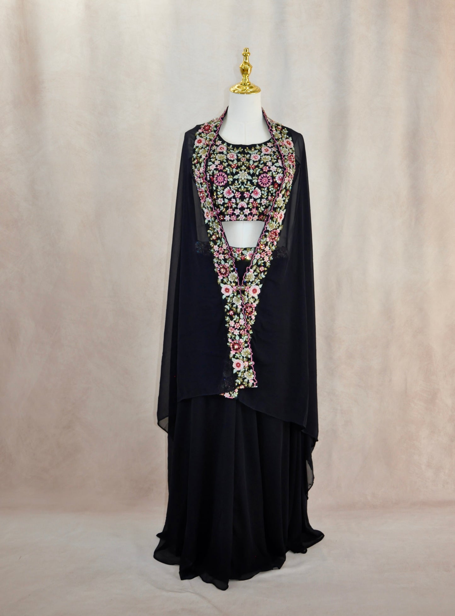 Blue Embroidered Croptop With Pant And Jacket