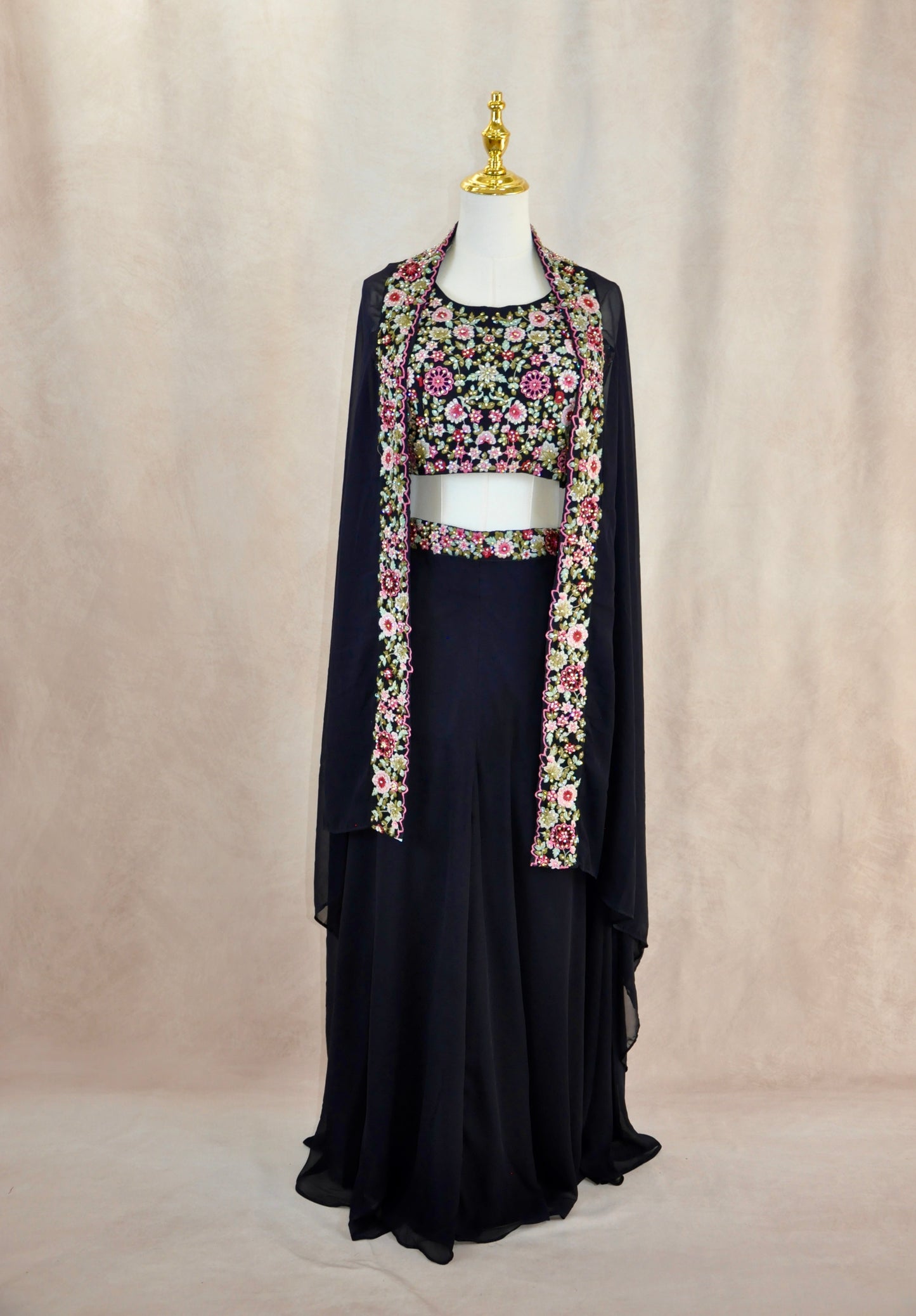 Blue Embroidered Croptop With Pant And Jacket