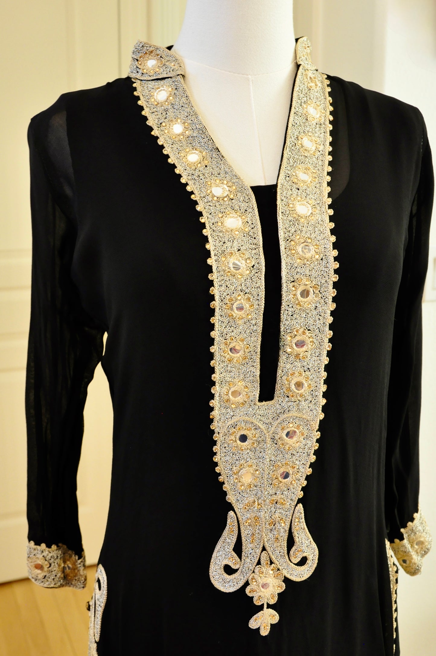 Black Mirror Work Kurti – Elegant Indian Tunic for Versatile Styling