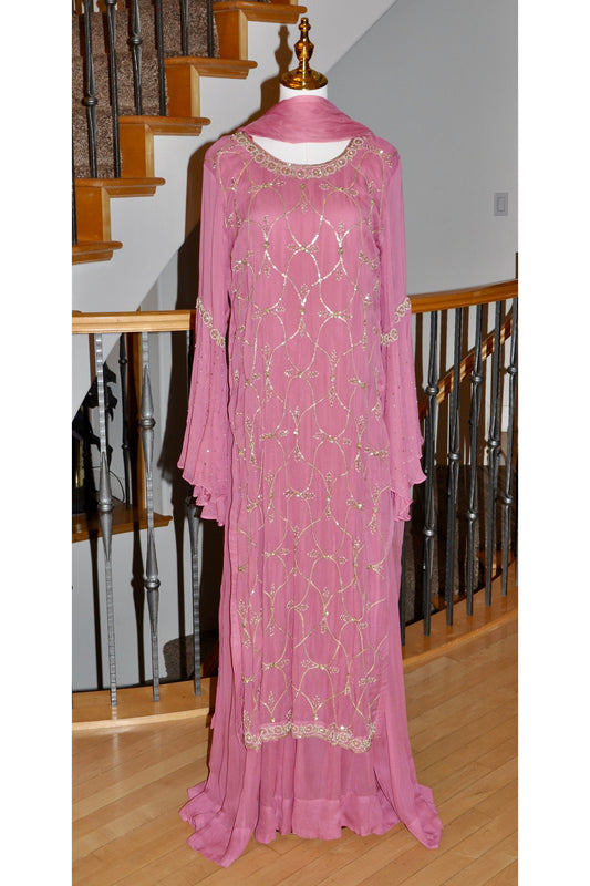 Dusty Pink Sequin Embroidery Layered Kurti Set