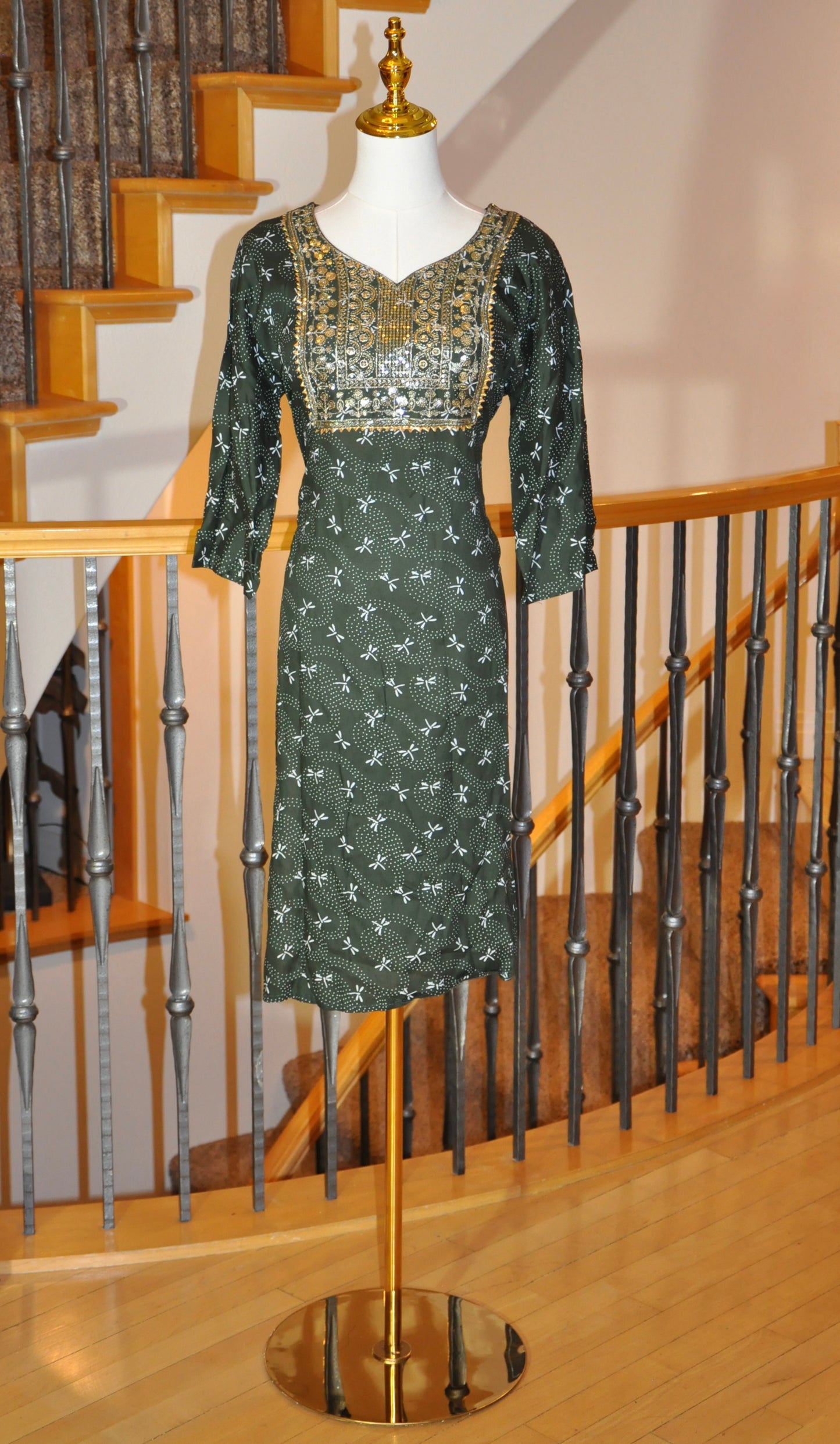 Green Kurti with Design Prints & Zari Embroidered Neckline