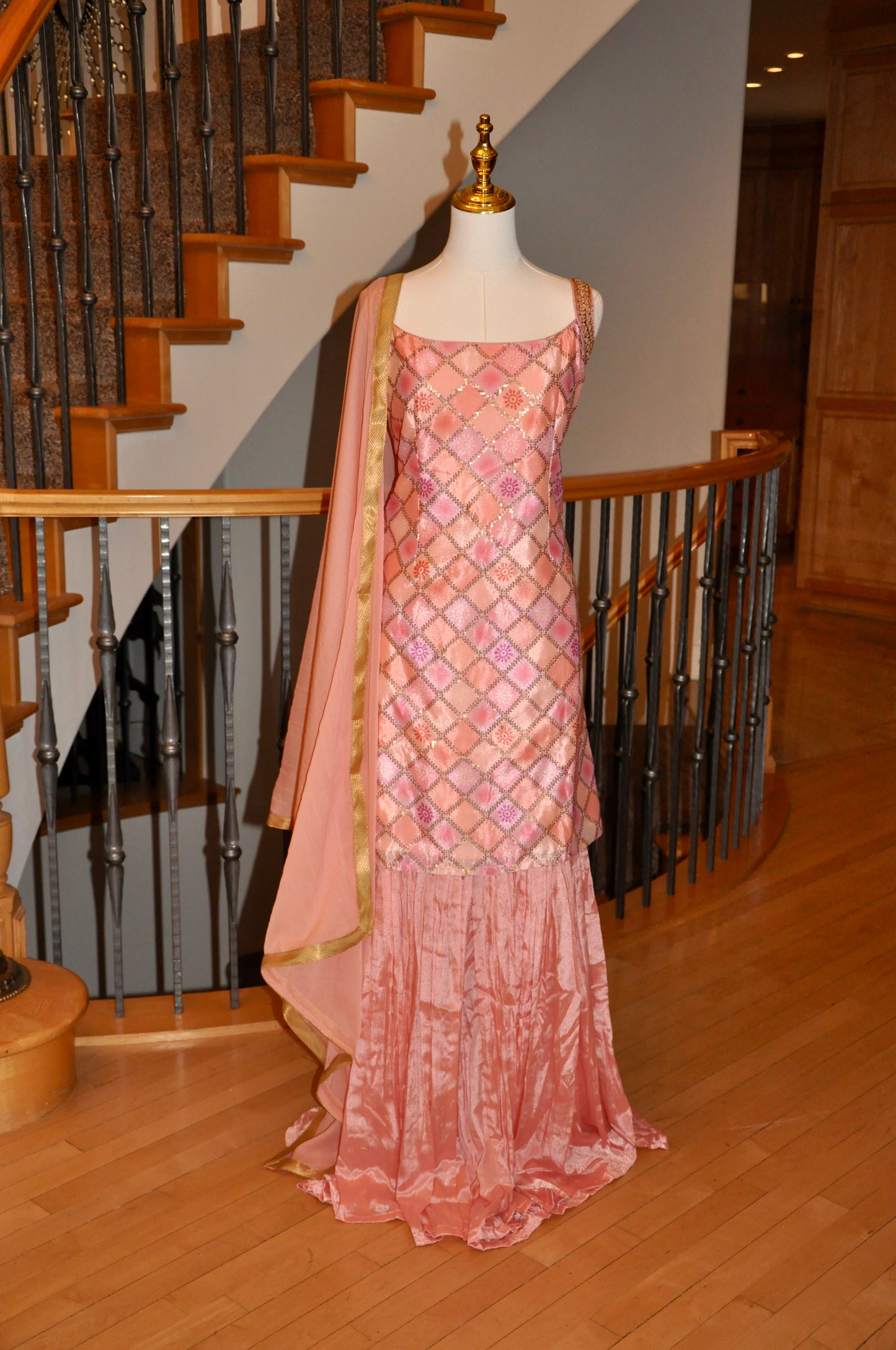 Light Pink Kurta Set with Flowy Pants and Sheer Shawl